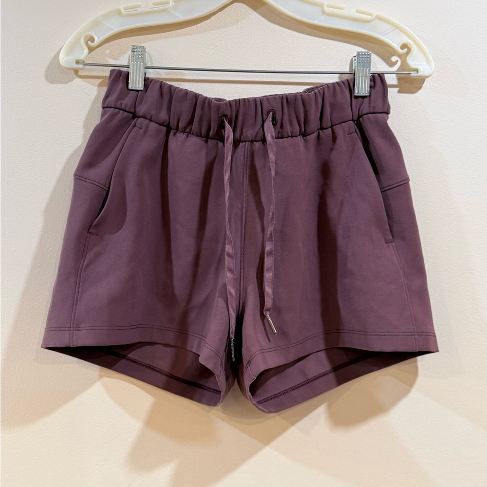 🔥Lululemon Women's Drawstring Active Shorts - Plum Size 4 EC🔥